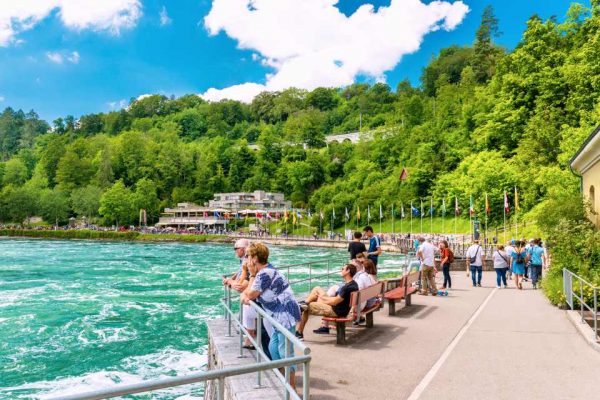 Tour Zurich 1/2 ngày: đi Thác Rhine và thang máy ngắm cảnh