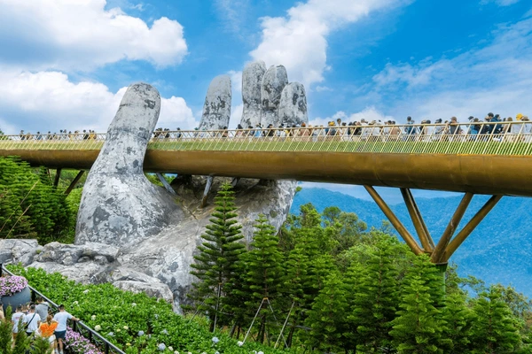 ĐÀ NẴNG - BÀ NÀ HILLS  - ĐƯỜNG LÊN TIÊN CẢNH